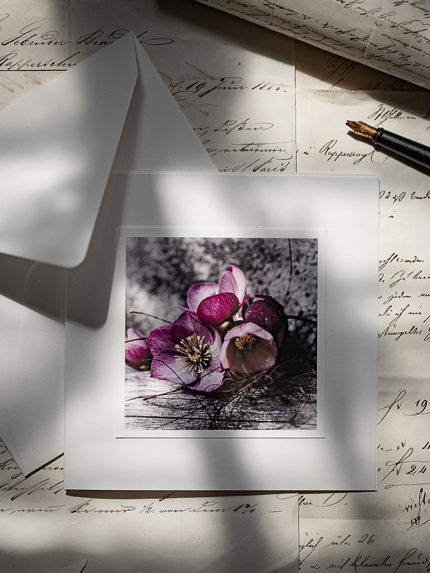 Trauerkarte zartes Lenzrosenbouquet