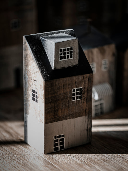 Cottage Haus mit Dachlukarne