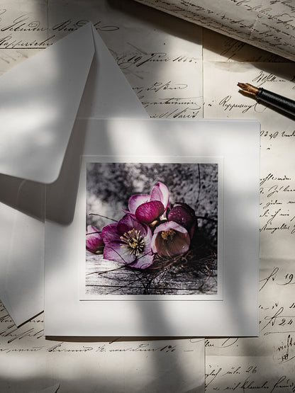 Trauerkarte zartes Lenzrosenbouquet